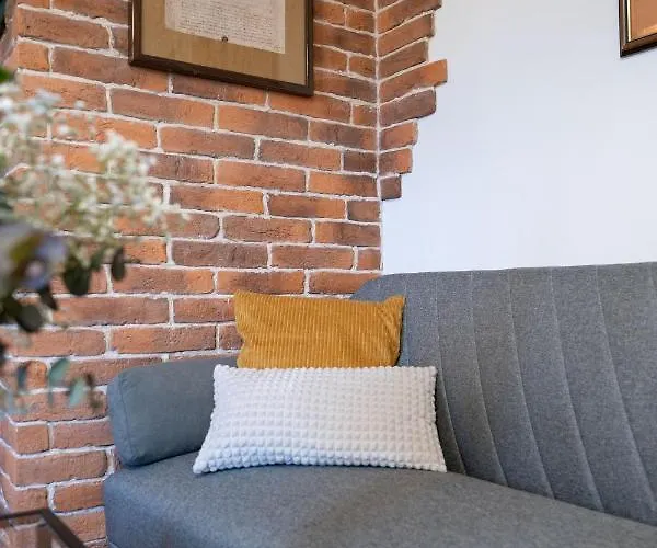 Malona One Bedroom דירה *