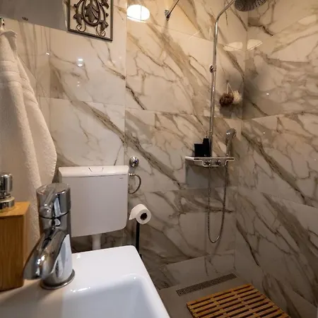 Malona One Bedroom Daire